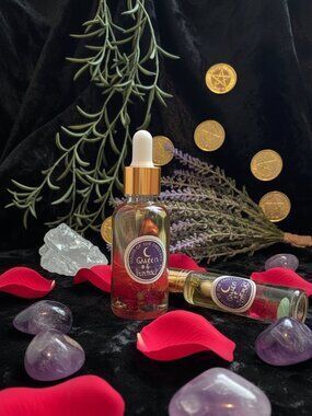 Queen of Pentacles Perfume Oil - Dark Oud & Vetiver Prosperity Spell Oil
